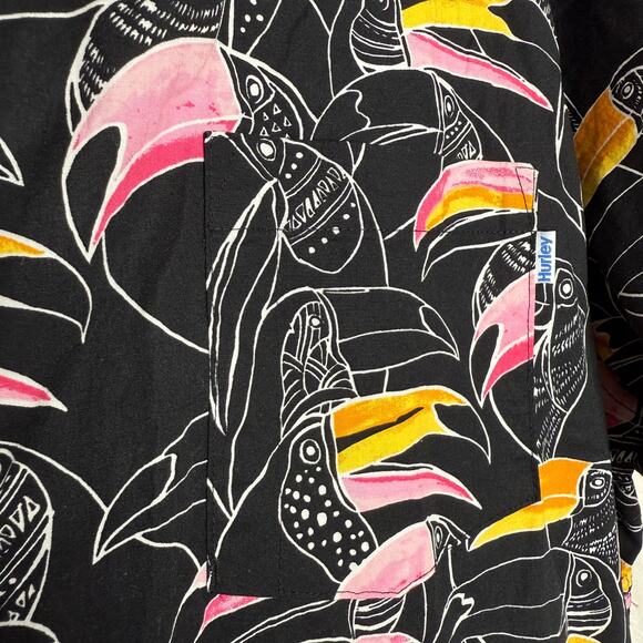 Hurley Short Sleeve Tropical Toucan Print Button-Up Shirt Size XXL Summer Top - Picture 6 of 11
